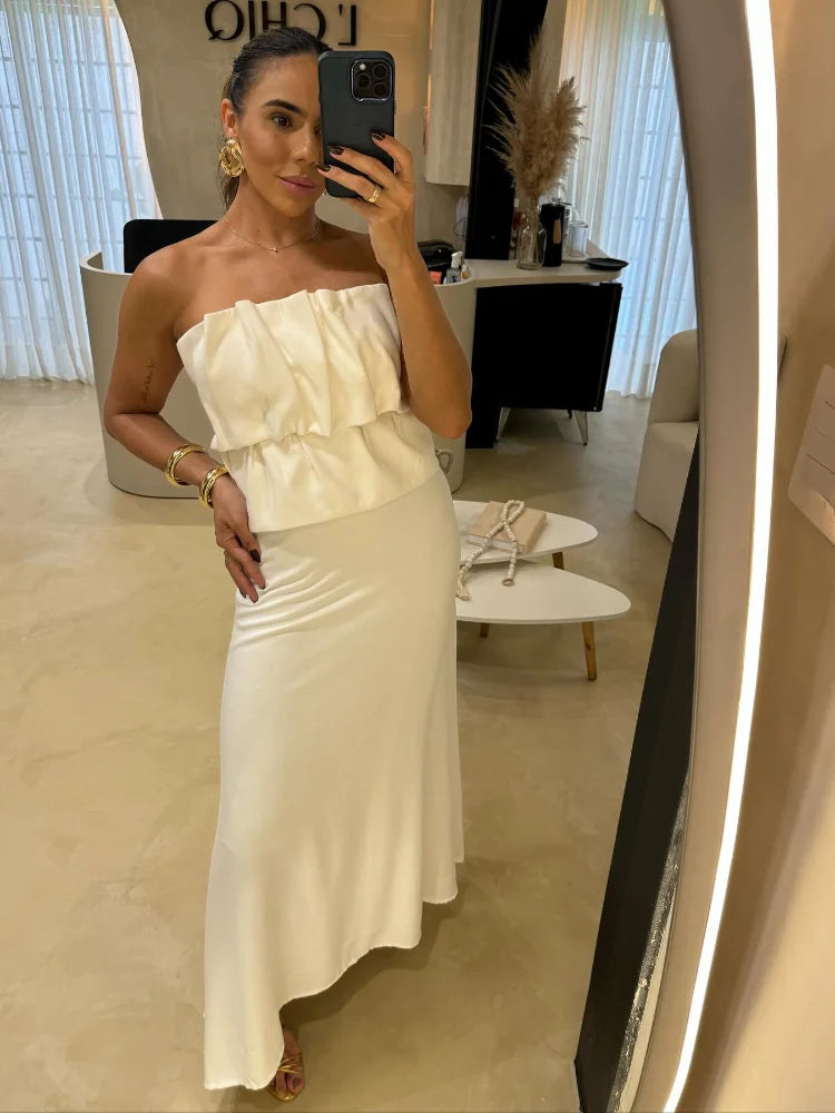 Hosanna | Elegant Svart Långklänning Dam – Veckad Stropplös Design 2