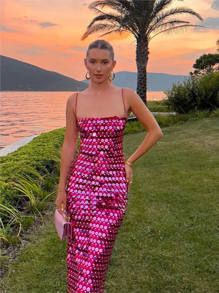 Zenobia | Glittrande Boho Rygglös Klänning – För Eleganta Tillfällen 2