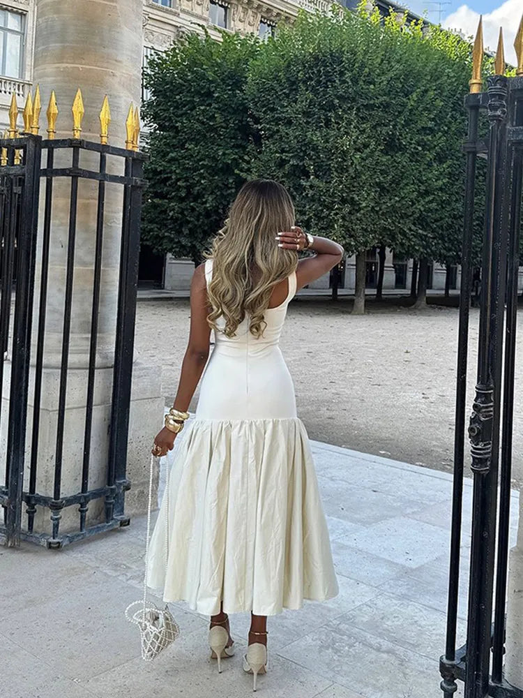 Tilda | Modern Sommarklänning – Veckad Lapptäcksdesign U-Ringning 5