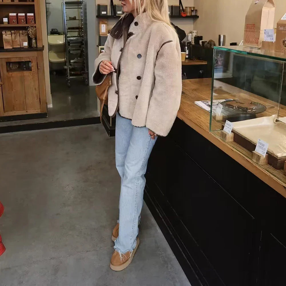 Edda | Minimalistisk Dam Vinterjacka – Stilren Lapptäckedesign 3