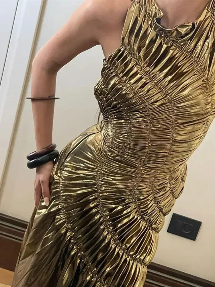 Vedette | Gyllene Maxiklänning Dam – Veckad Design För Eleganta Tillfällen 6