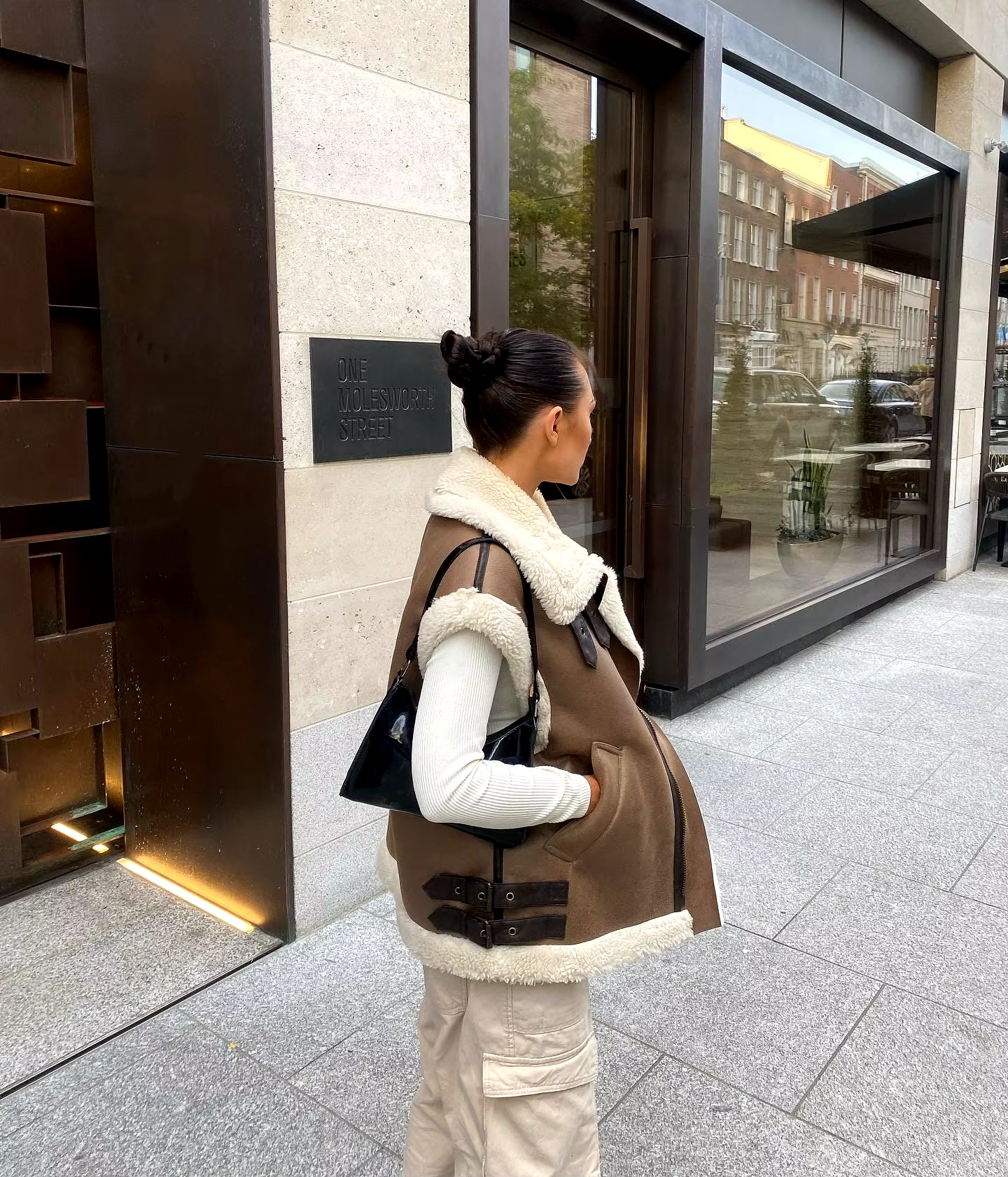 Fatima | Elegant Suede Body Warmer – För Stil Och Komfort 2