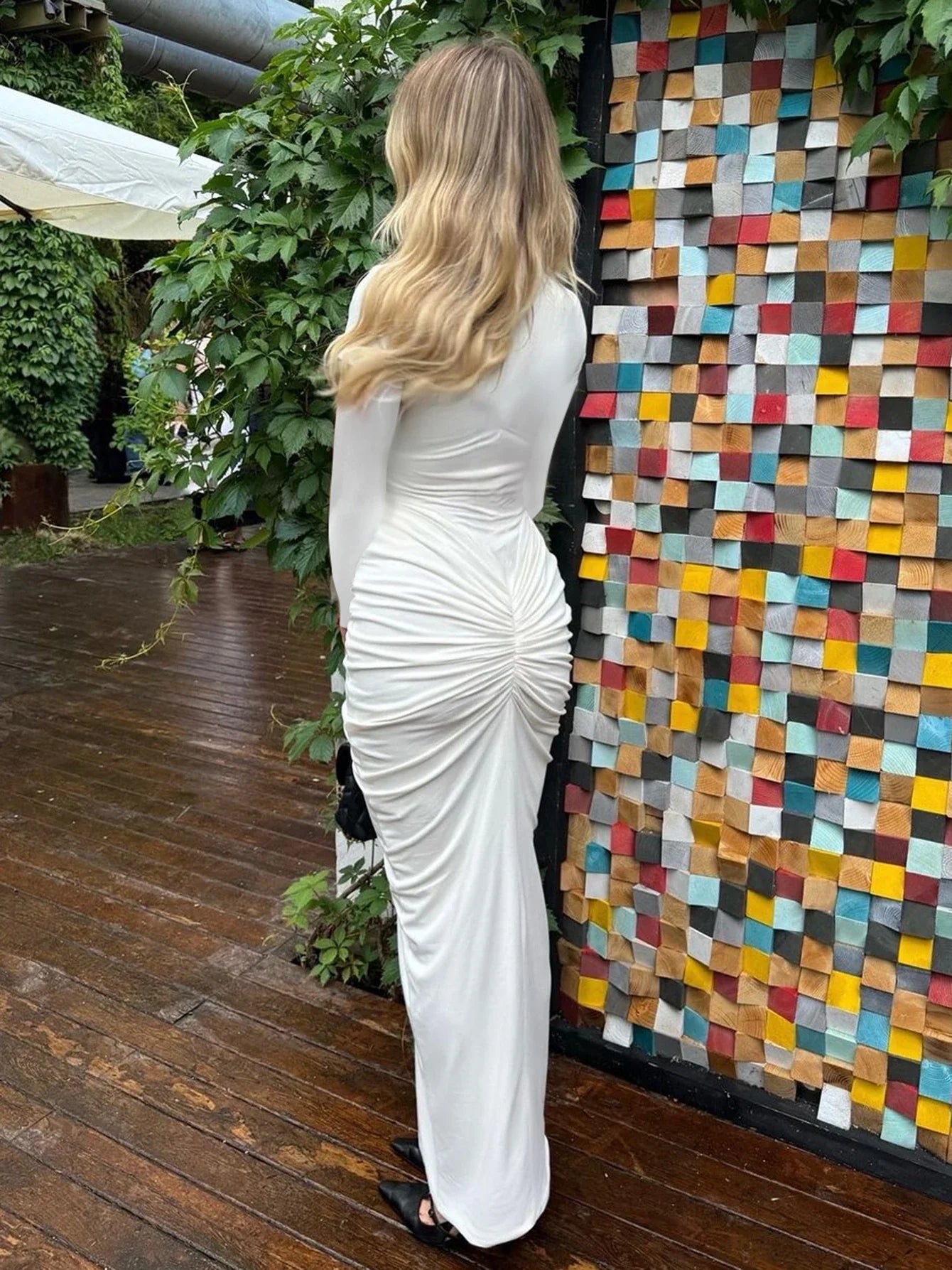 Viera | Elegant Halv Krage Klänning Dam – Sofistikerad Stil 5