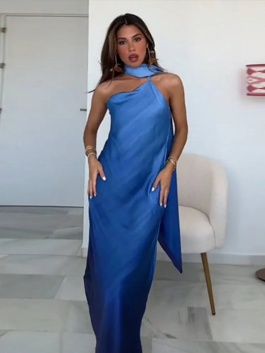 Zenitha | Elegant Lång Aftonklänning För Bröllop Med Halsdukskrage 1