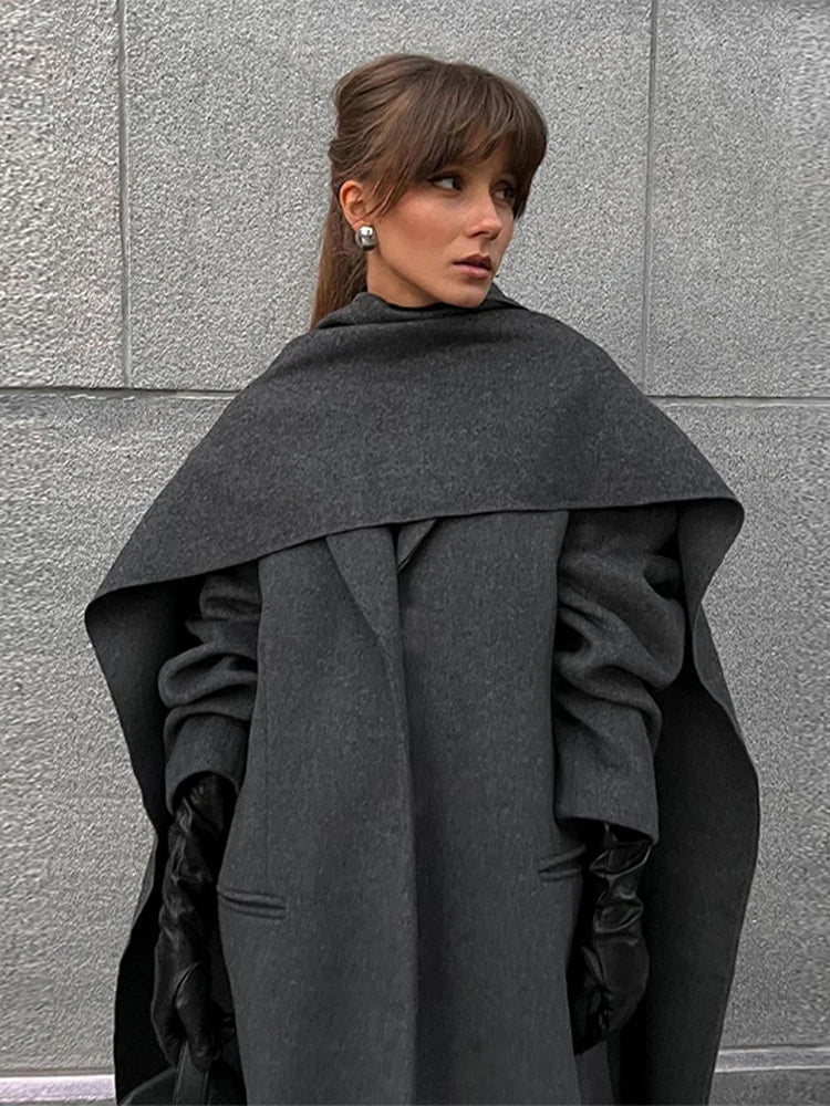 Raquel | Tidlös Grå Kappa – Retro Design För Eleganta Tillfällen 2