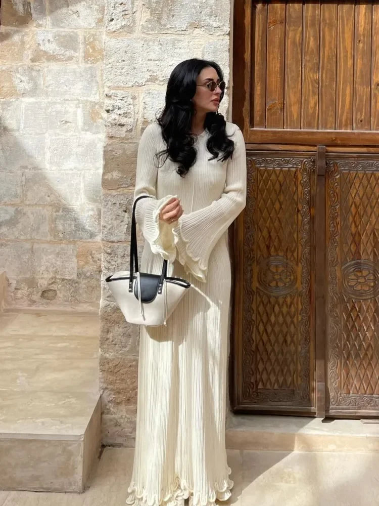 Granat | Elegant Festklänning För Dam – Stickad Med Rufflad Nederkant 5