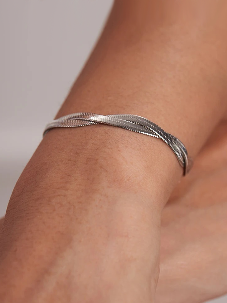 Yalena | Elegant Tvinnad Ormkedja Armband – Silver för Stilfulla Tillfällen 2