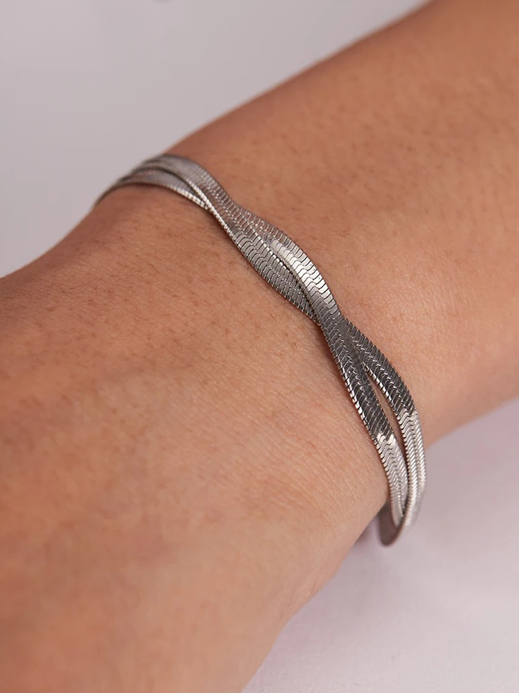 Yalena | Elegant Tvinnad Ormkedja Armband – Silver för Stilfulla Tillfällen 1