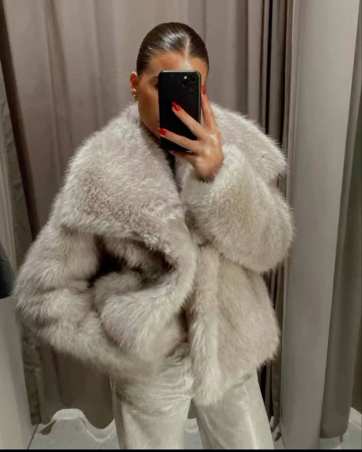 Valentina | Elegant Vinterjacka Dam – Plysch för Stil och Komfort 9