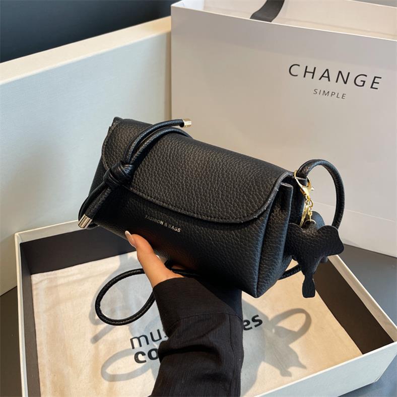 Alida | Elegant Handväska Dam – Handgjort Läder med Rymliga Fack 2