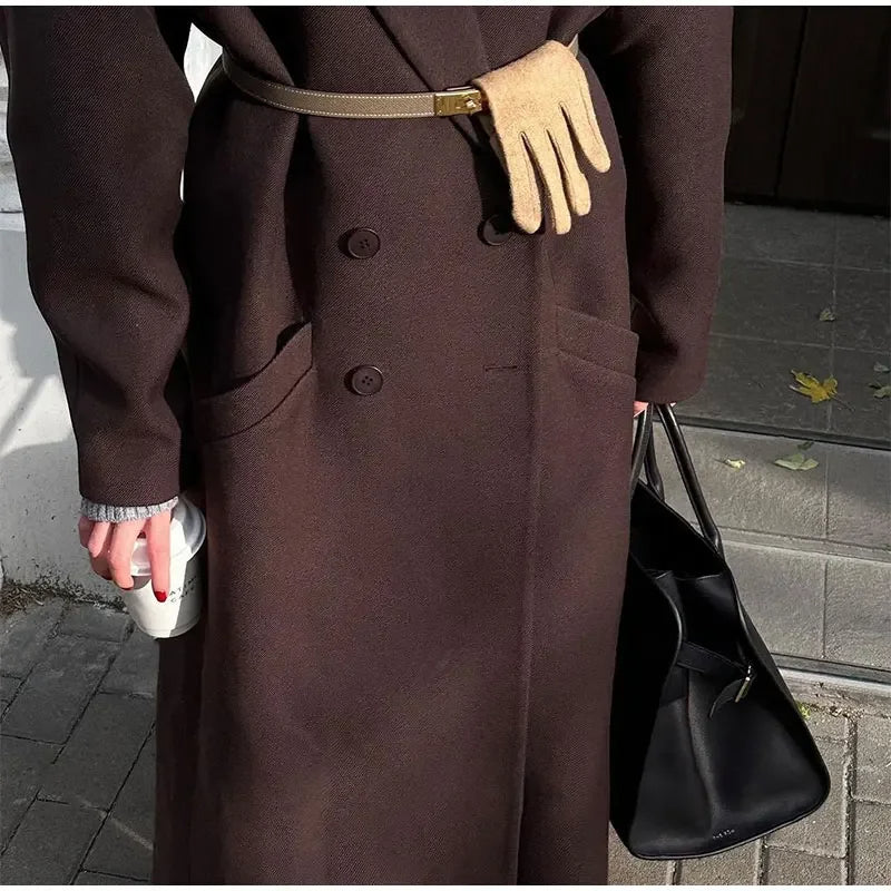 Venetia | Lång Kappa Dam – Tidlös Design och Lyxigt Material 7
