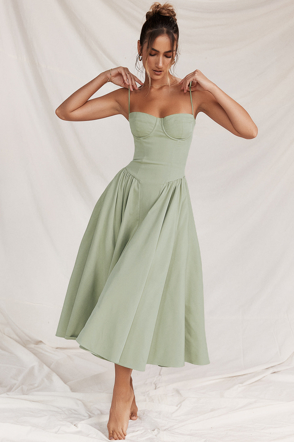 Ellie | Midjaformande Sundress – Skulpterande Effekt För Eleganta Tillfällen 12