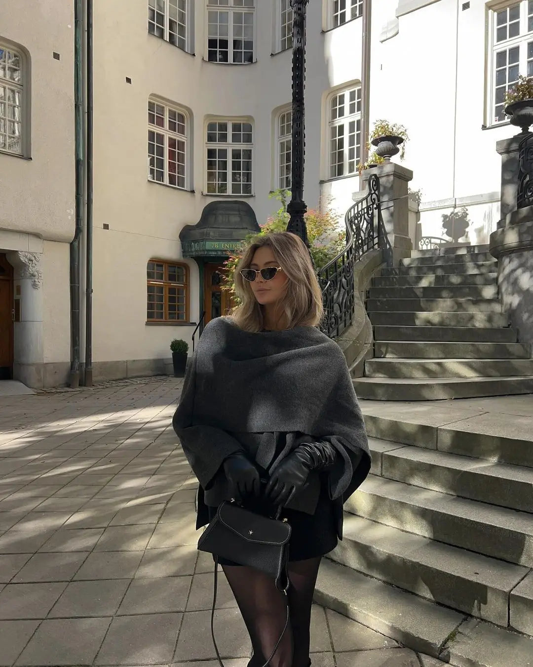 Mace | Elegant Halsduk – Integrerad Design För Stil Och Värme 6