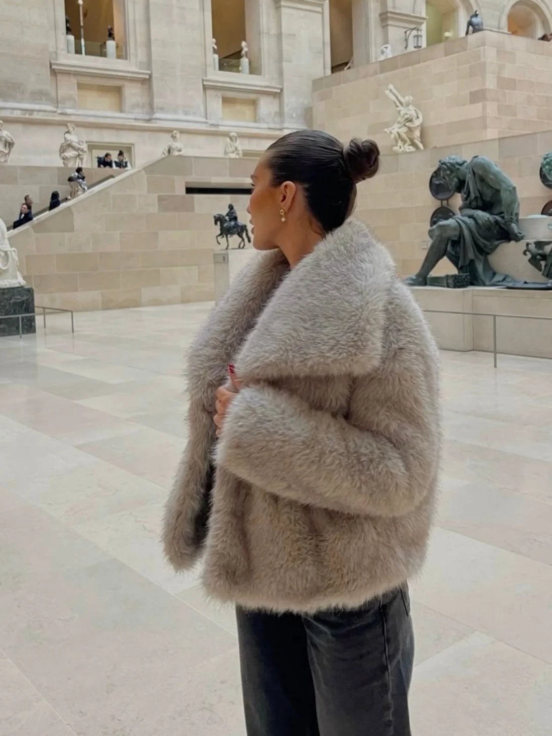 Valentina | Elegant Vinterjacka Dam – Plysch för Stil och Komfort 1