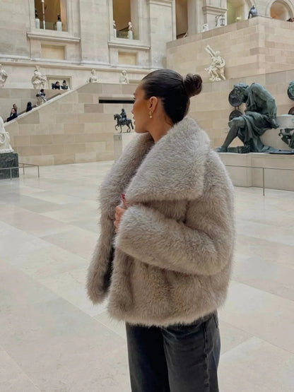 Valentina | Elegant Vinterjacka Dam – Plysch för Stil och Komfort 1
