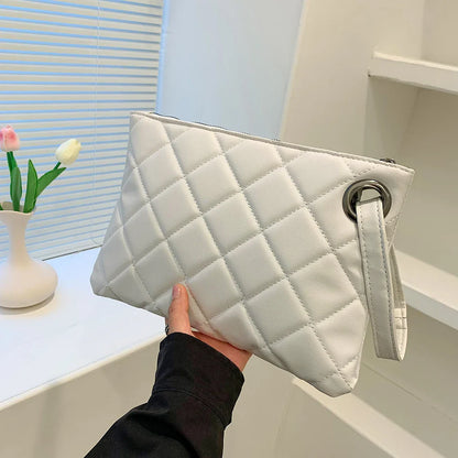 Nivine | Vintage Läderhandväska – Tidlös Elegans och Rymlig Design 3