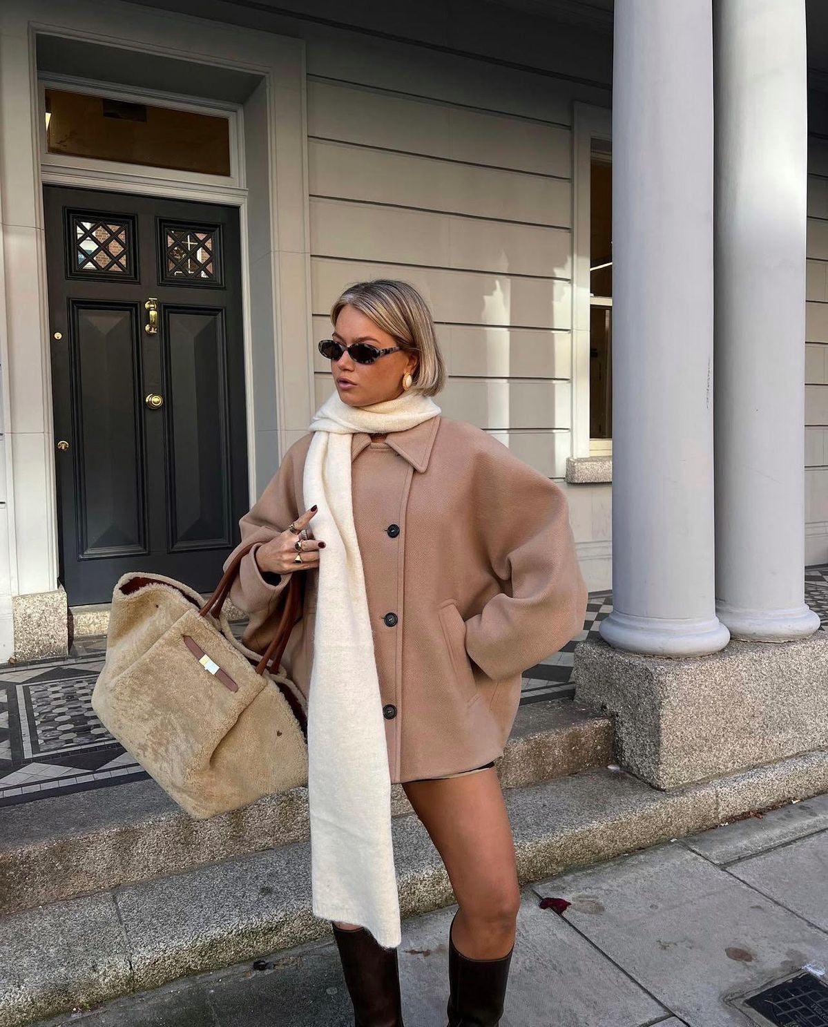 Emma | Elegant Herr Ullrock – Överdimensionerad Design för Höst och Vinter 8
