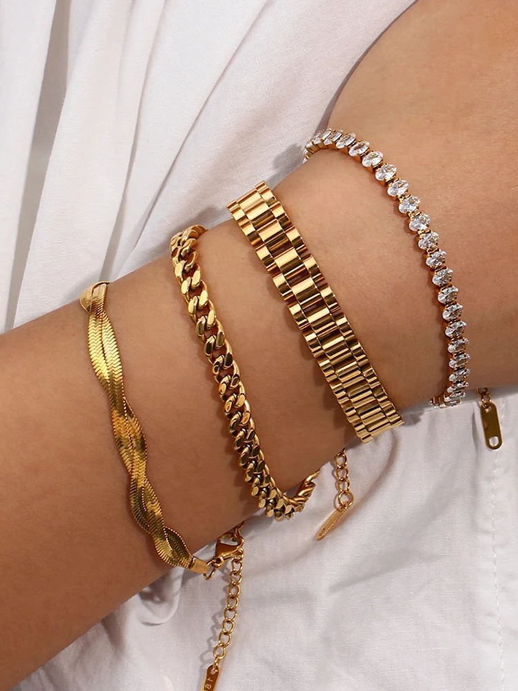 Norah | Elegant Tennisarmband – Ovala Stenar i Guld 2