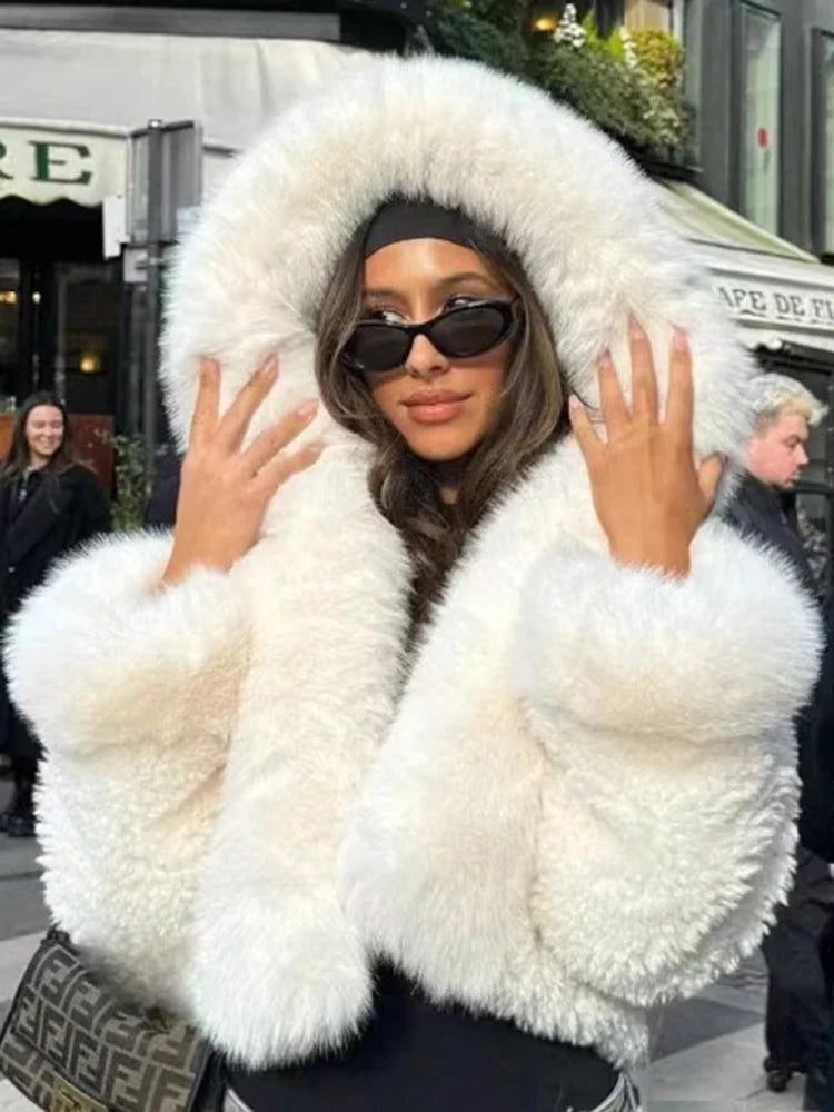 Celestina | Chic Faux Päls Kappa För Värme Och Stil 1