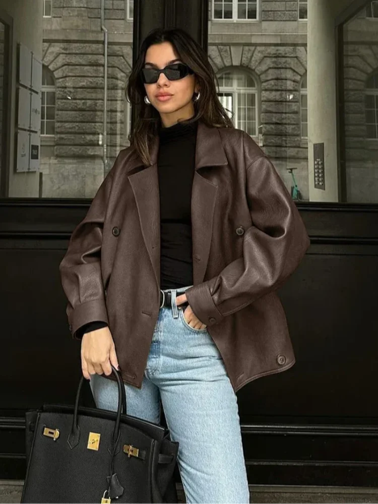Andrea | Tidlös Vintage Läderjacka Dam – Robust Stil och Hållbarhet 4