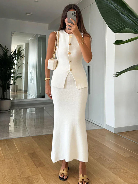 Keira | Chic Stickad Kjol Och Rund Halsvästuppsättning – För Eleganta Tillfällen 1