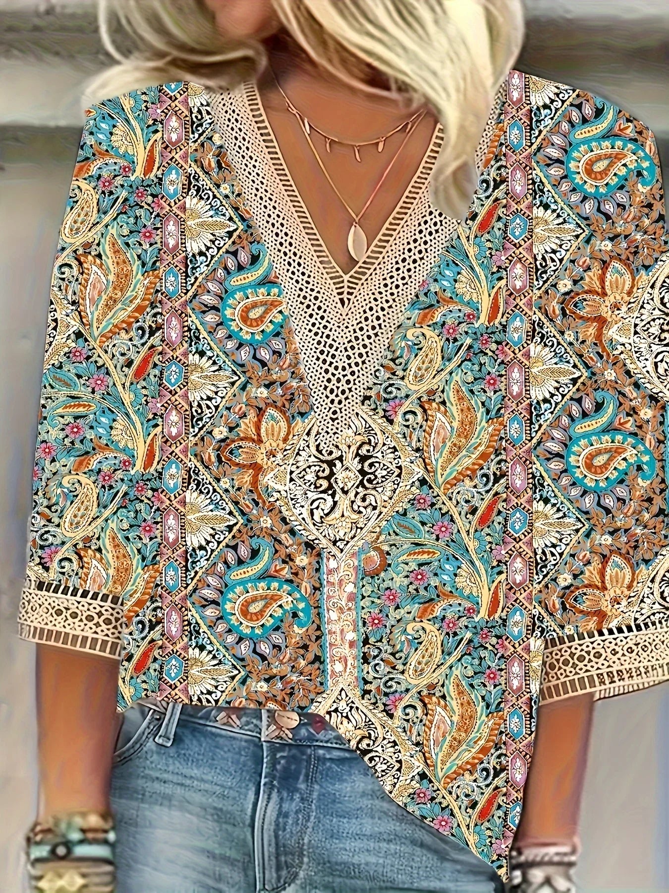 Ans | Elegant Vit V-Neck Blus – Tidlös Stil och Komfort 7