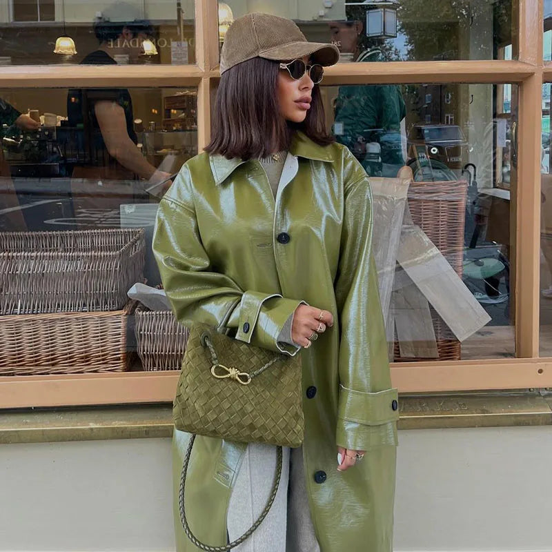 Eirene | Elegant Lång Kappa – Delad För Modern Och Sofistikerad Stil 7