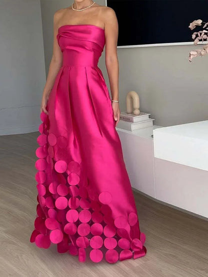 Pavla | Glamourös Satin Klänning – Gul Med Cirkulära Paljetter 2