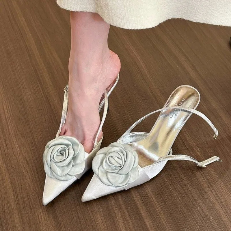 Dimmig | Eleganta Höga Klackar – Blommönster För En Stilfull Look 1