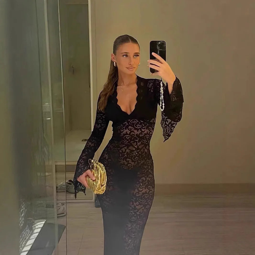 Pavlina | Elegant Vit Spetsklänning – V-ringning För Sofistikerade Tillfällen 6