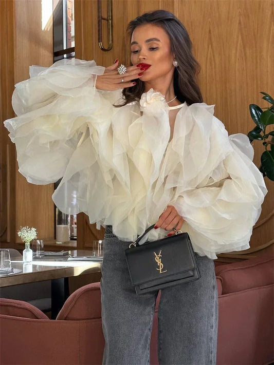 Sofia | Elegant Rufflad Blus – Lapptäckningsdetaljer För Alla Tillfällen 1