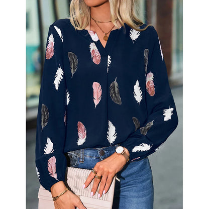 Adriana | Elegant Fjädertryckt Blus Dam – Smickrande V-Hals & Bekväm Passform 5