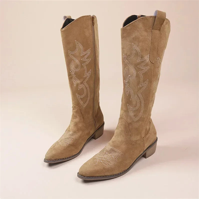 Tabitha | Eleganta Broderade Cowboy Stövlar Dam – För Varje Tillfälle 8