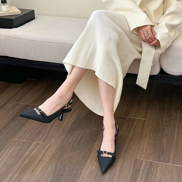 Matilda | Eleganta Spetsiga Högklackade Sandaler – För Stil Och Komfort 2