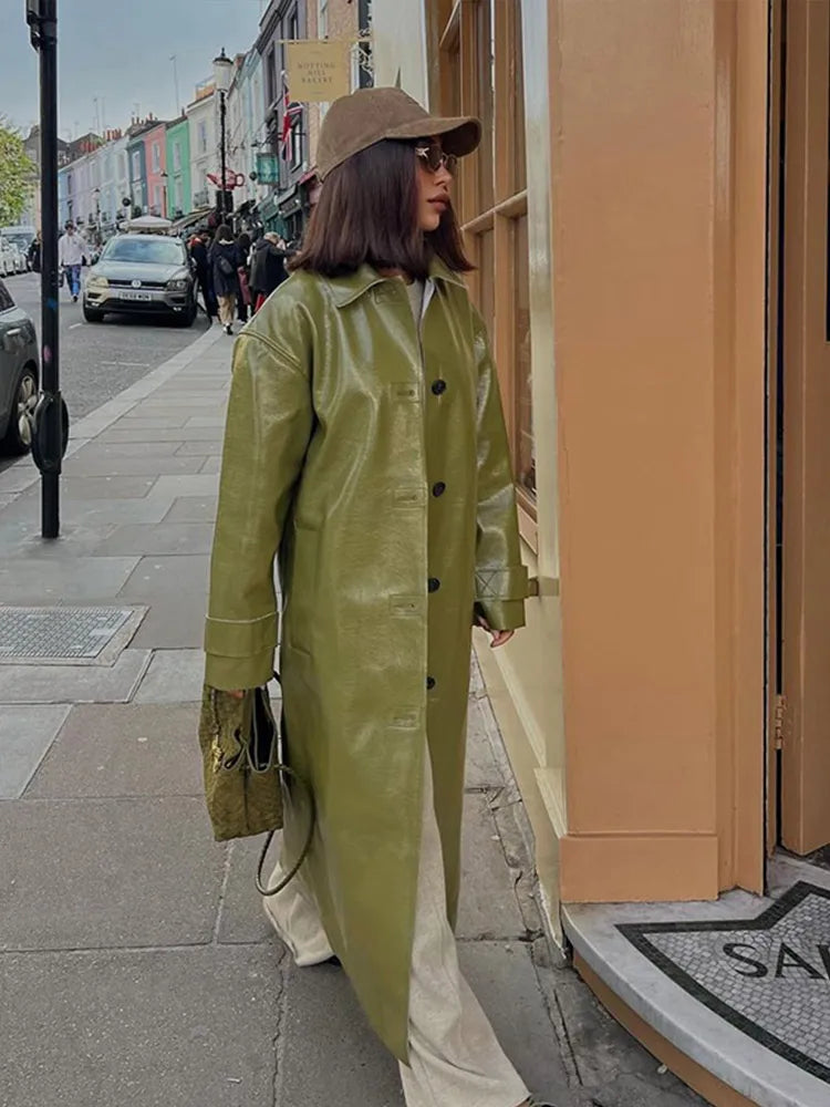 Eirene | Elegant Lång Kappa – Delad För Modern Och Sofistikerad Stil 3