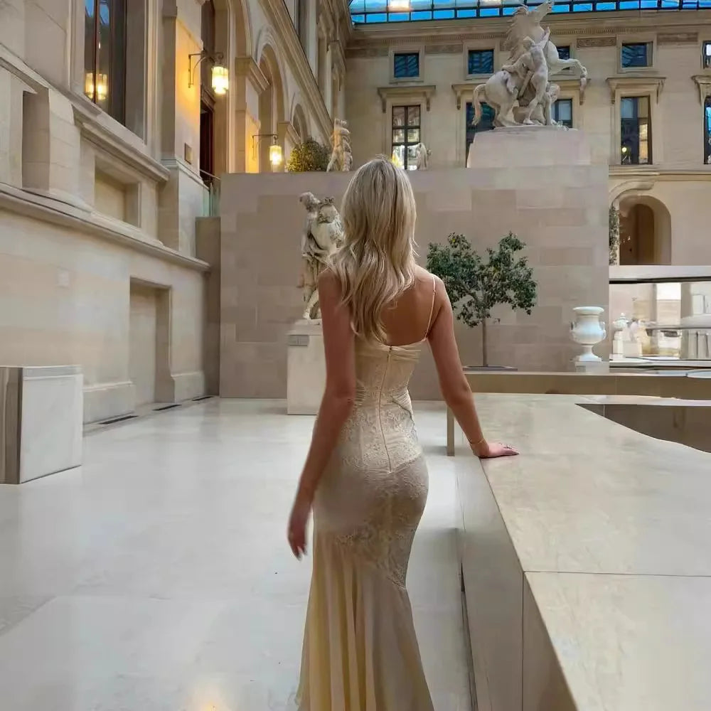 Niva | Elegant Spetsklänning – Beige För Formella Tillfällen 2