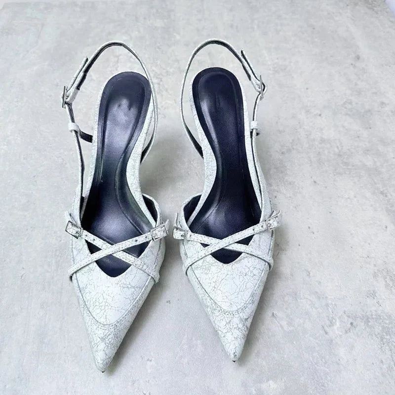 Miriam | Eleganta Stiletto Slingbacks i Läder – För Tidlös Stil och Komfort 4