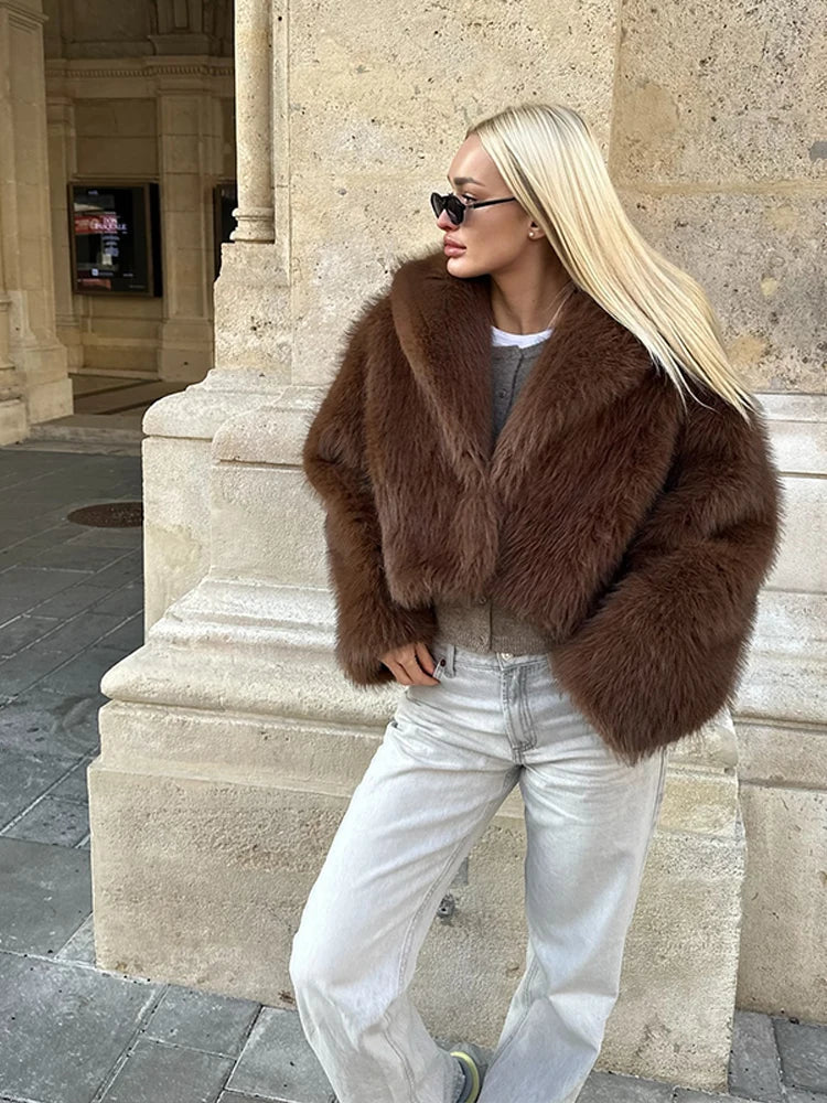 Christina | Elegant Faux Pälsrock – Vändbar Krage För Stil Och Komfort 5