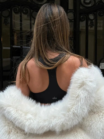 Caroline | Kort Kappa Dam – Lyxig Pälsstativkrage För Elegant Vinterlook 5
