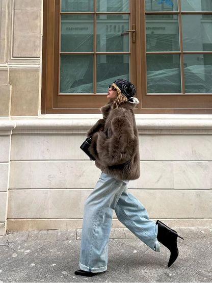 Ashley | Lyxig Faux Pälsjacka För Kvinnor – Varm och Elegant Design 2