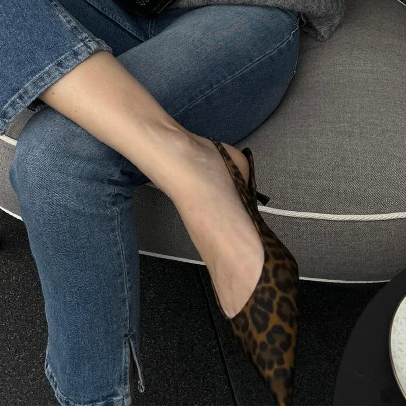 Magnoly | Dam Spetsiga Leopardtryckskor – Stil Och Komfort 5