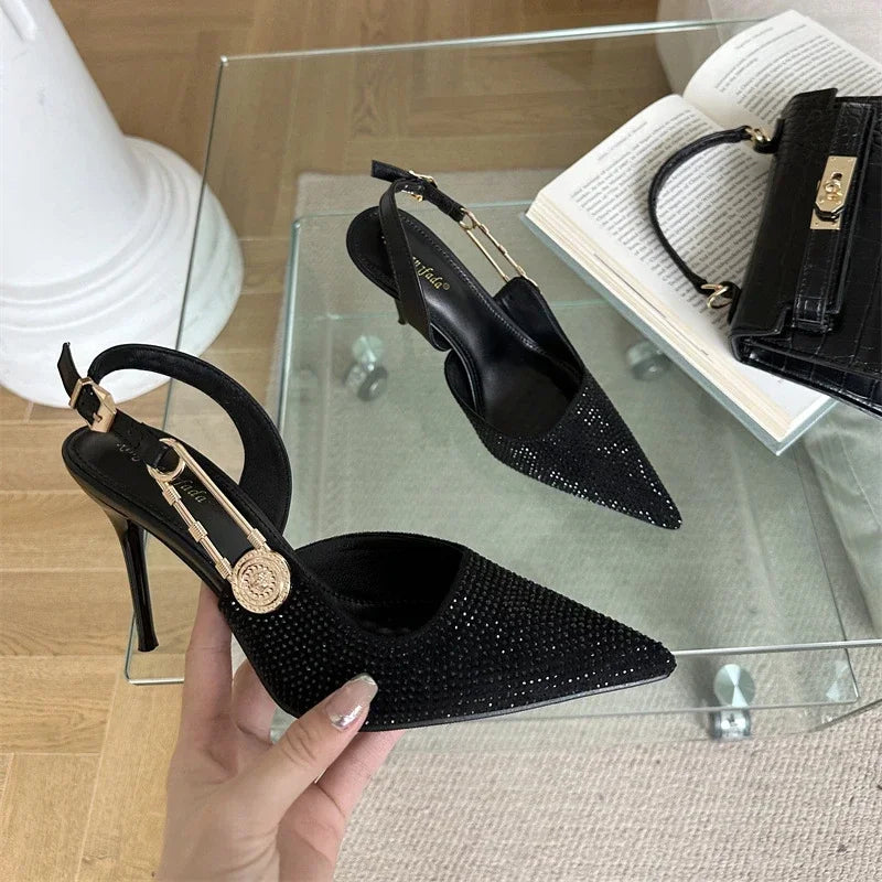Meredith | Eleganta Spetsiga Klackar – Glittrande Rhinestones För Stilfulla Tillfällen 5