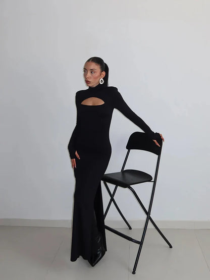 Gabrina | Elegant Svart Långärmad Klänning – Smickrande Design 5
