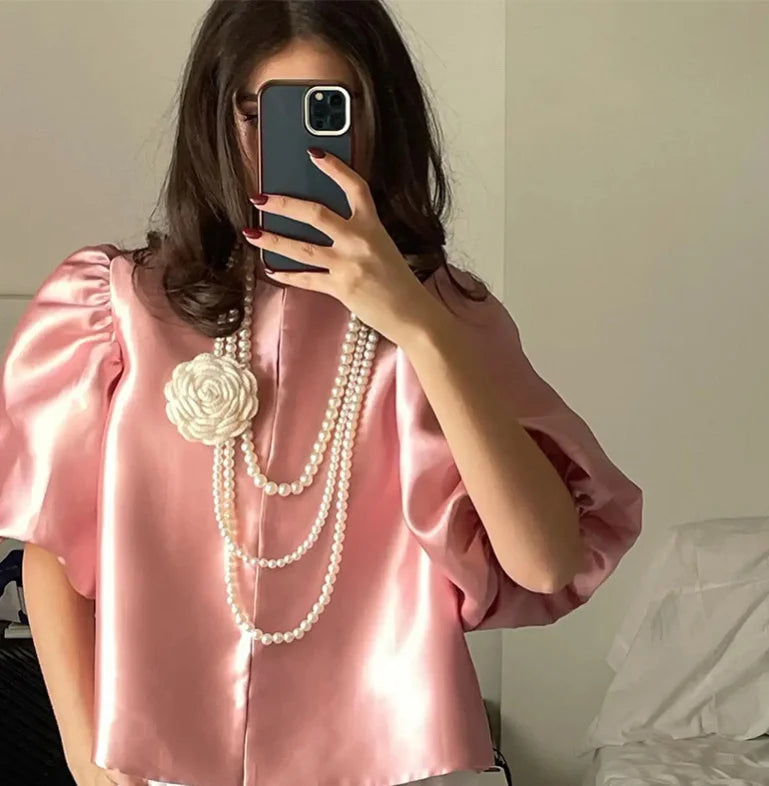 Ros | Chic Vit Blus – Ruffle Detaljer För Elegant Stil 8