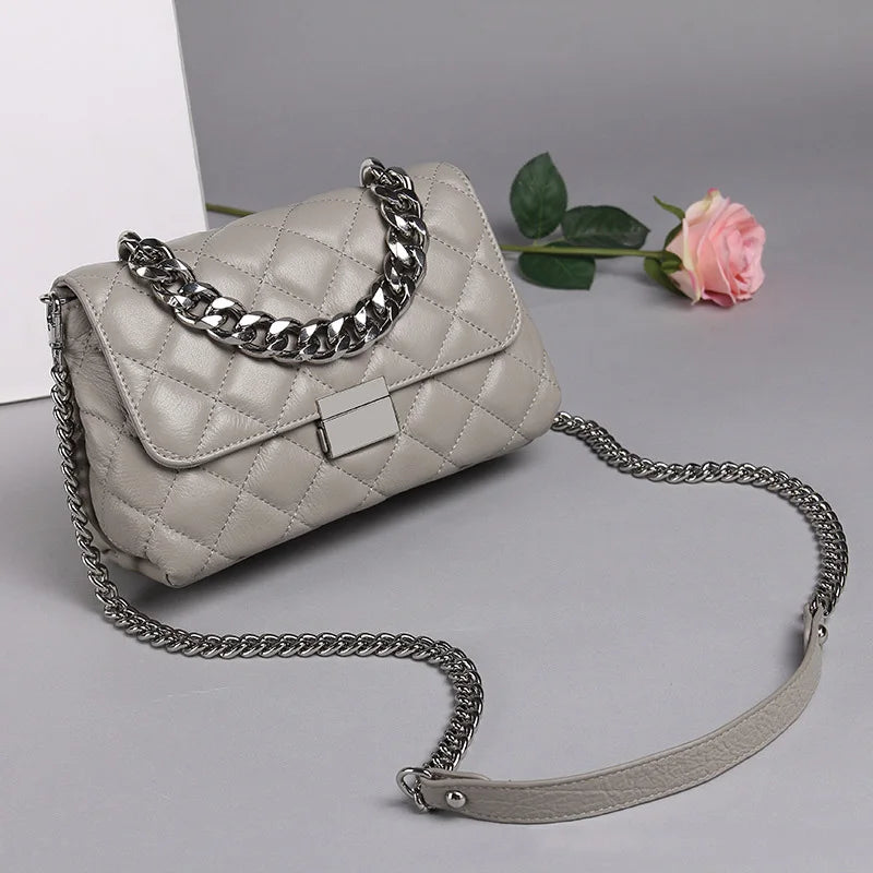 Odilia | Elegant Fyrkantig Handväska – Diamantgitterdesign 8