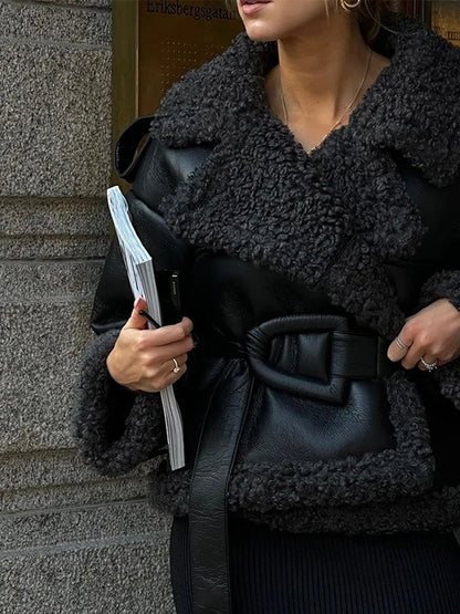 Camilla | Elegant Vinterrock Herr – Läder För Stil Och Värme 6
