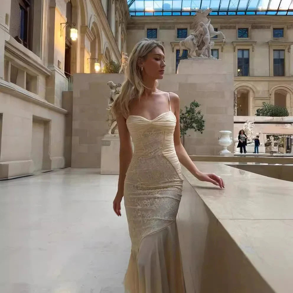 Niva | Elegant Spetsklänning – Beige För Formella Tillfällen 7