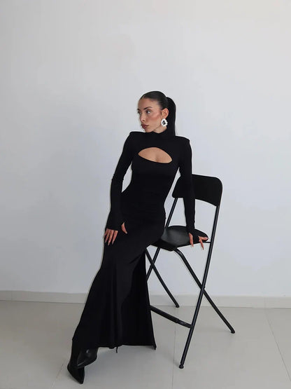 Gabrina | Elegant Svart Långärmad Klänning – Smickrande Design 2