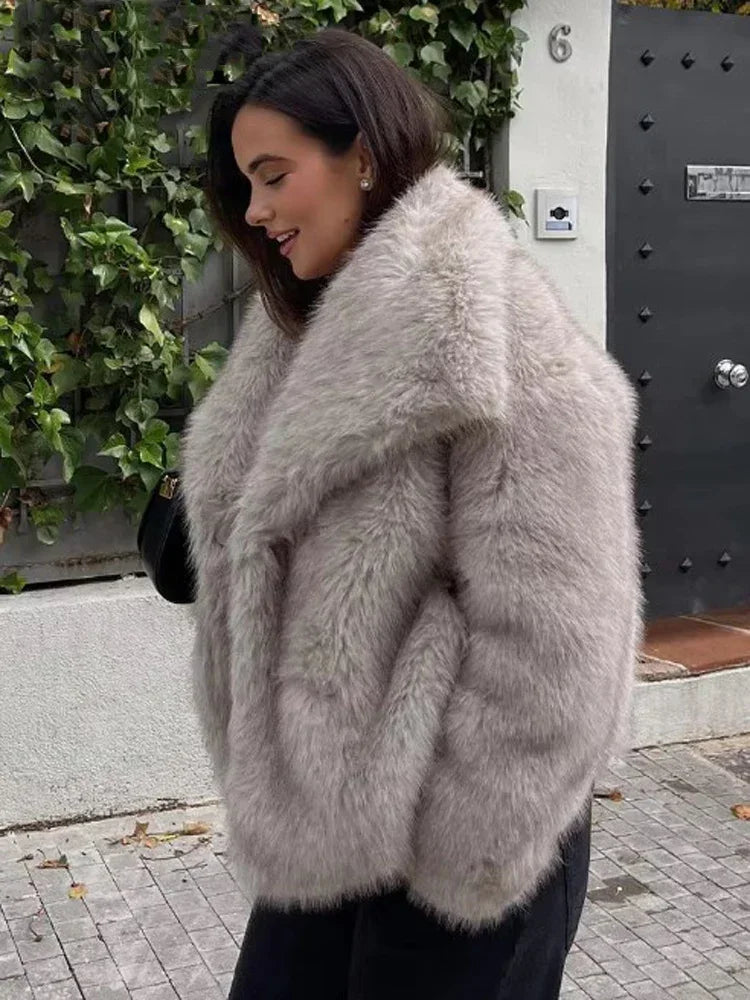 Francesca | Elegant Faux Pälsjacka – För Stil Och Värme 3