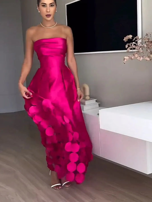 Pavla | Glamourös Satin Klänning – Gul Med Cirkulära Paljetter 1